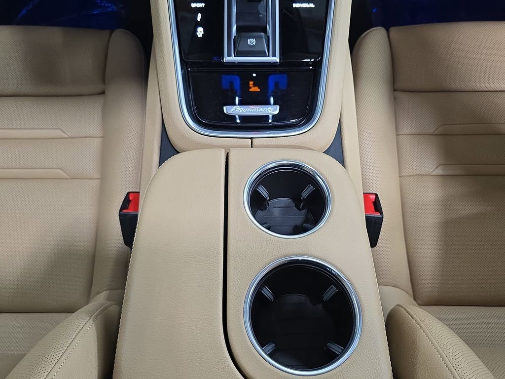 Used 2023 Black Porsche  image 20