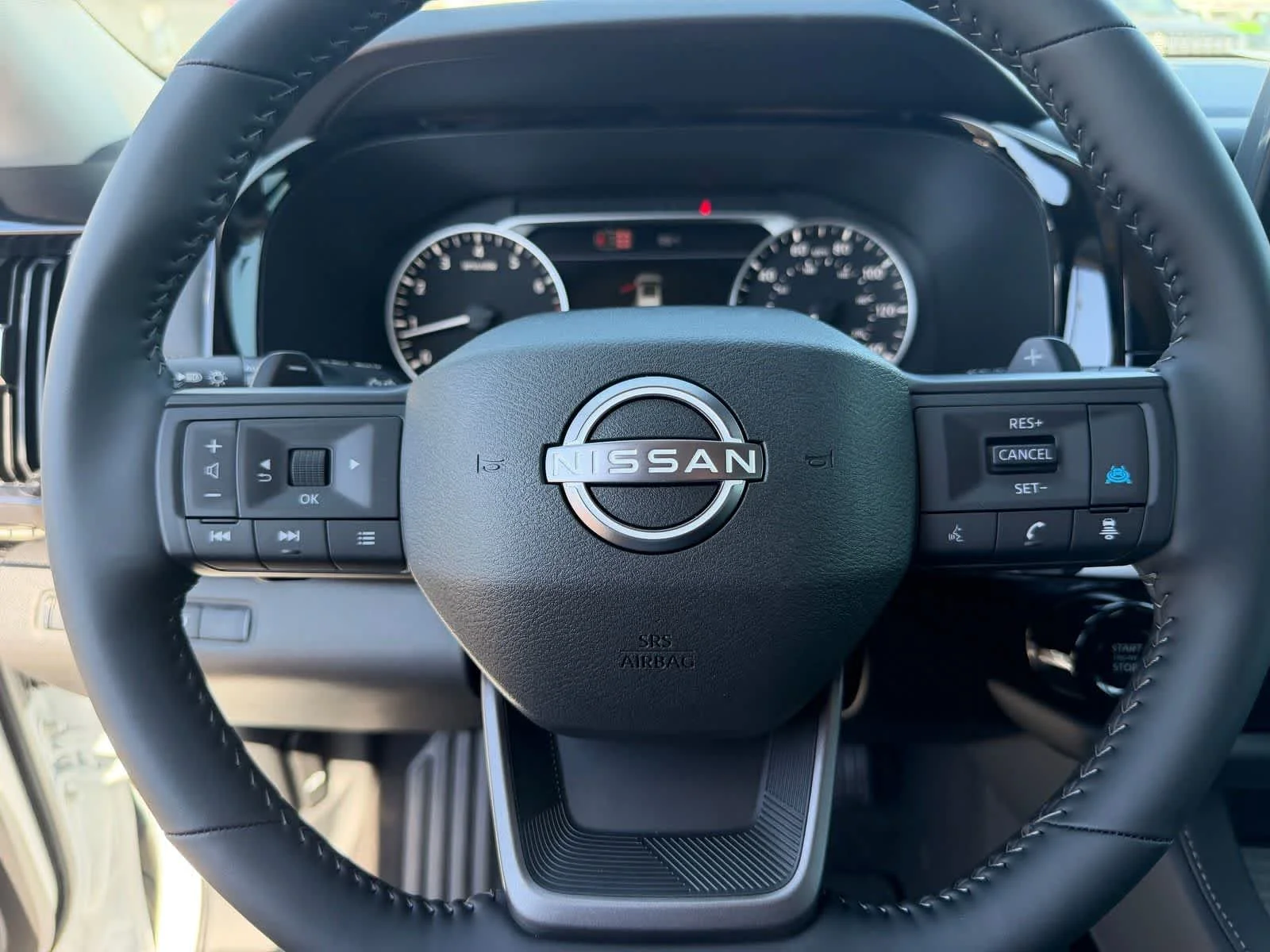 New 2026 Everest White Pearl TriCoat Nissan SV image 18