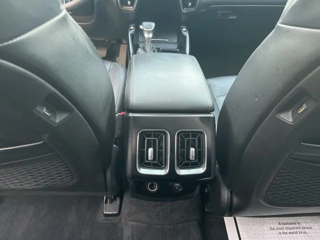 Used 2023 Black Kia X-Line S image 16