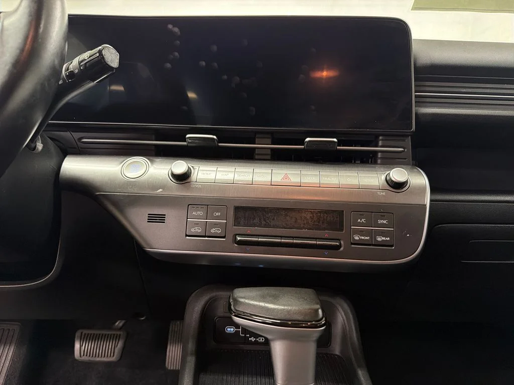 Certified Used 2025 Gray Hyundai SEL image 22