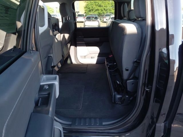Used 2025 Black Ford XLT image 24