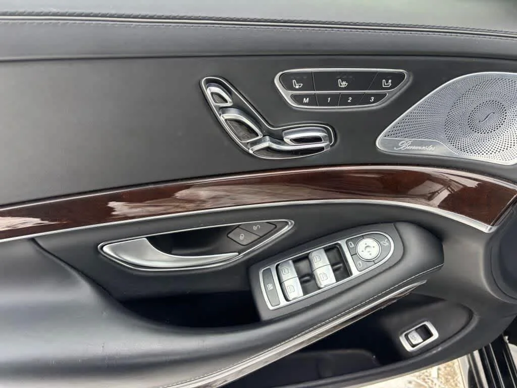 Used 2020 Obsidian Black Metallic Mercedes-Benz S 560 image 9