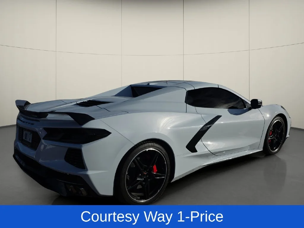 Used 2024 White Chevrolet Stingray image 8