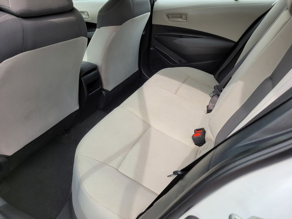2022 Toyota Corolla LE - Photo 11