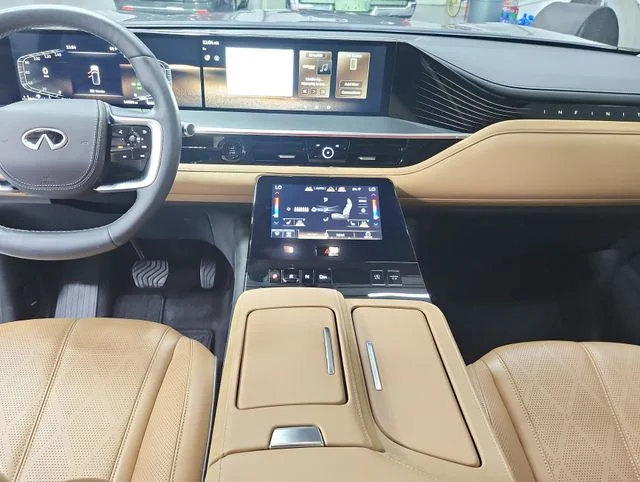 Used 2025  INFINITI SENSORY image 25