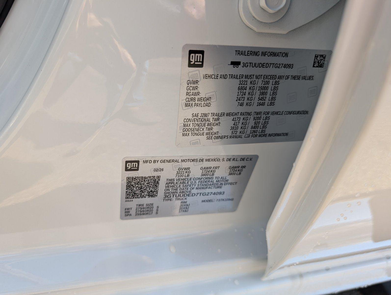 New 2026 Summit White GMC SLT image 11