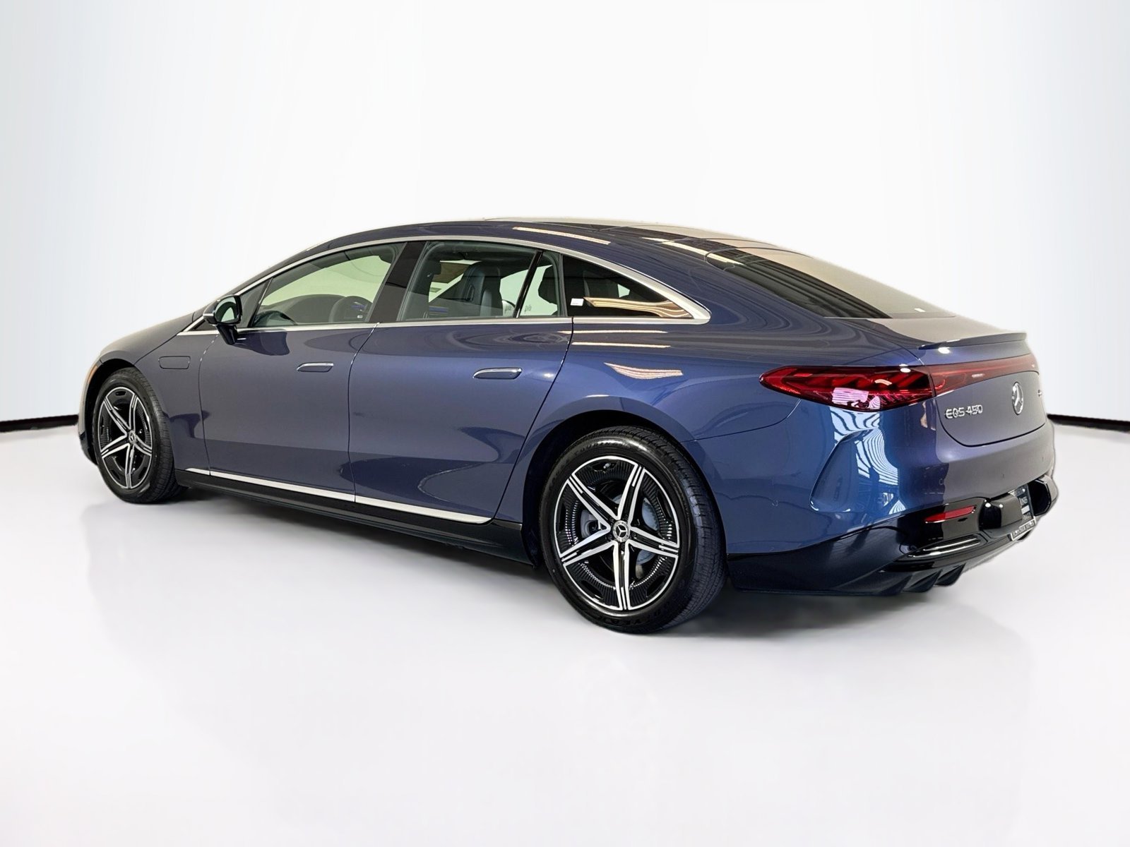 New 2026 Twilight Blue Metallic Mercedes-Benz EQS 450 image 7