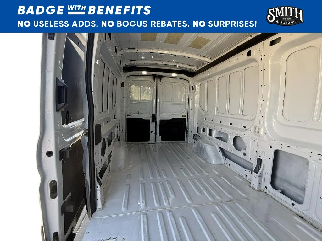 Used 2023 Oxford White Ford Base image 6