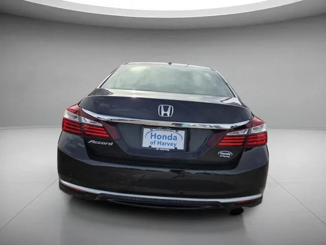 Used 2017 Modern Steel Metallic Honda EX-L image 4