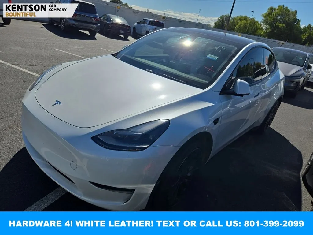 2023 Tesla Model Y Performance Dual Motor All-Wheel Drive's photo