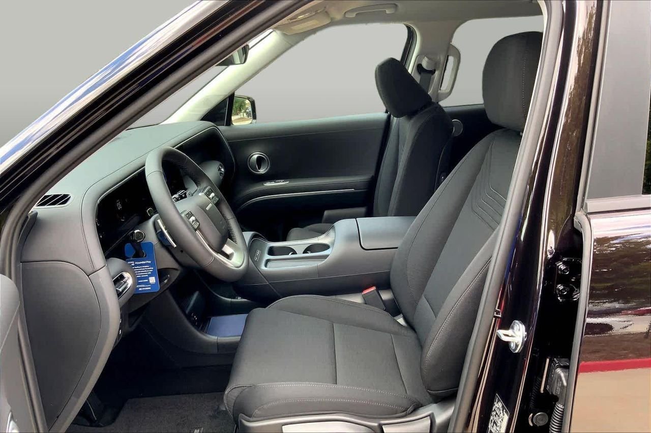 New 2026 Galaxy Maroon Pearl Hyundai SE FWD image 7