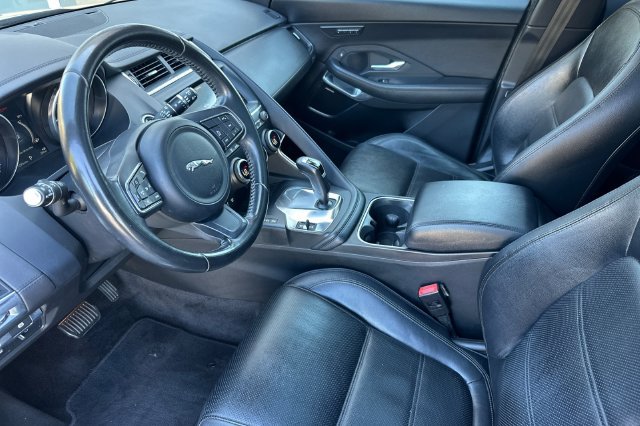 Used 2020 Black Jaguar SE image 9