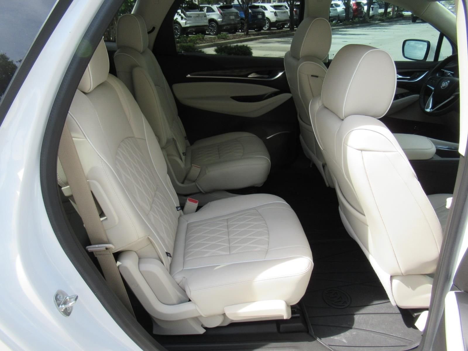 Used 2024 White Buick Avenir image 36