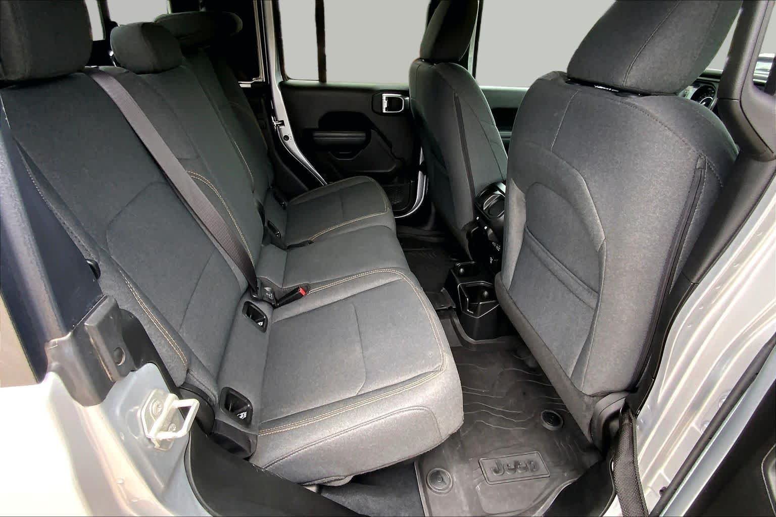 Used 2024 Silver Zynith Clearcoat Jeep Willys image 35