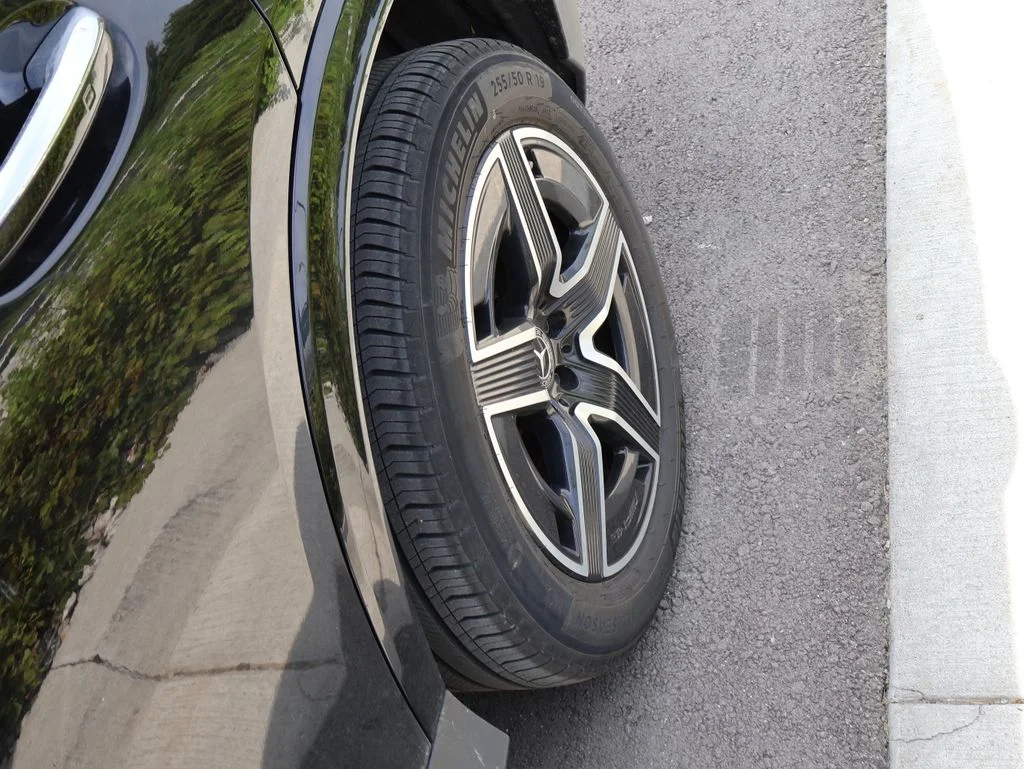 Certified Used 2023 Black Mercedes-Benz GLC 300 image 22