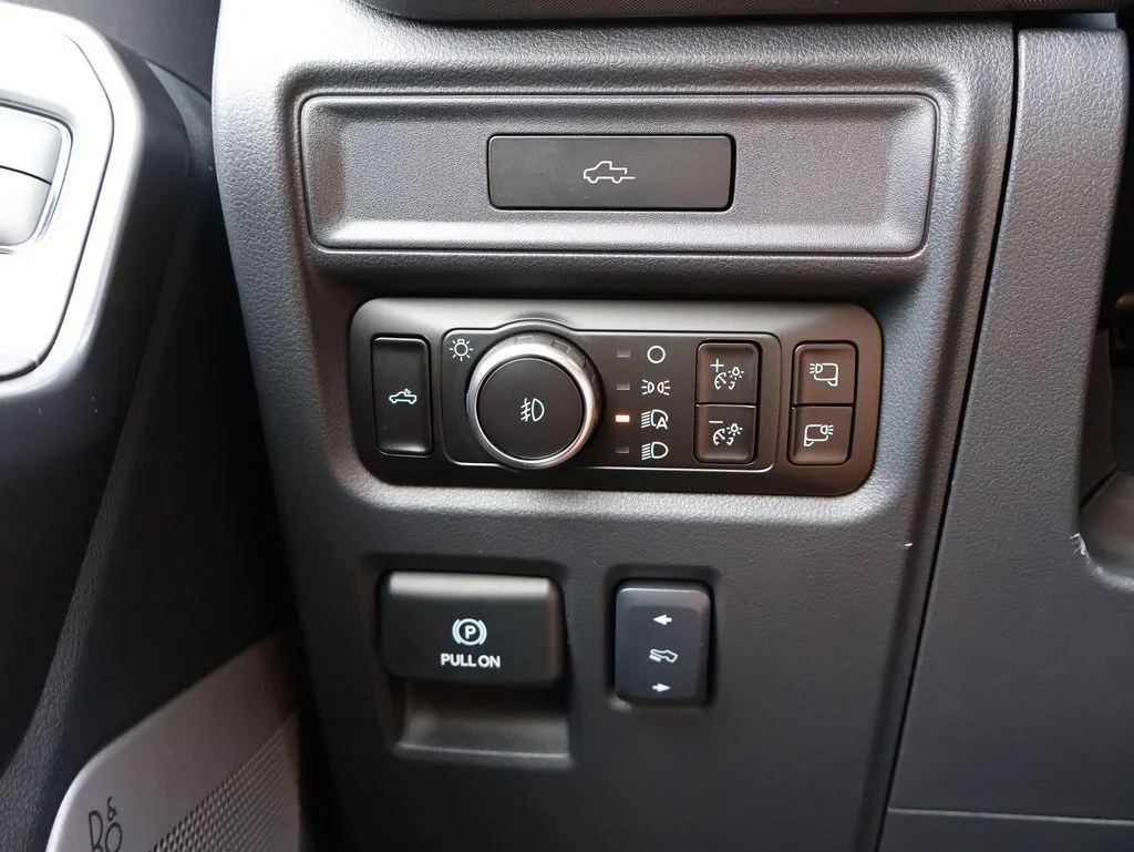 New 2026 Marsh Gray Ford Tremor® image 32