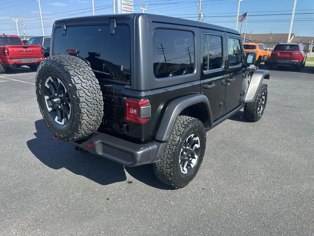 Used 2026 Black Jeep Rubicon image 8