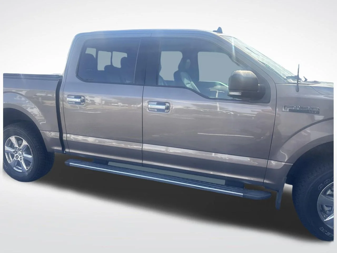Used 2019 Gray Ford XLT image 17