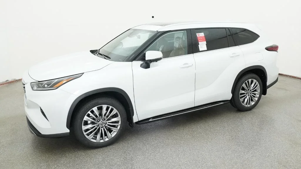 New 2026 Wind Chill Pearl Toyota Platinum image 8