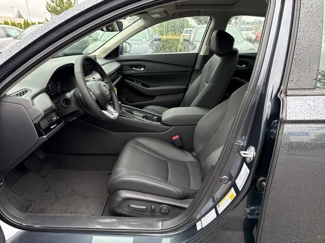 New 2026 Meteorite Gray Metallic Honda Touring image 15
