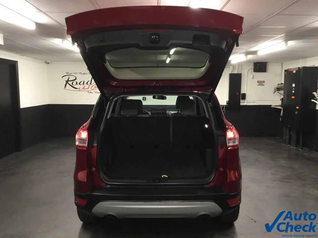 Used 2014 Red Ford Titanium image 12