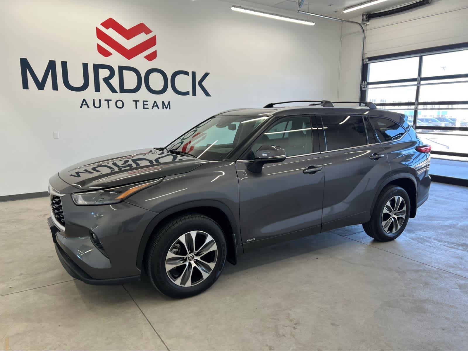 Used 2022 Magnetic Gray Metallic Toyota Hybrid XLE image 1