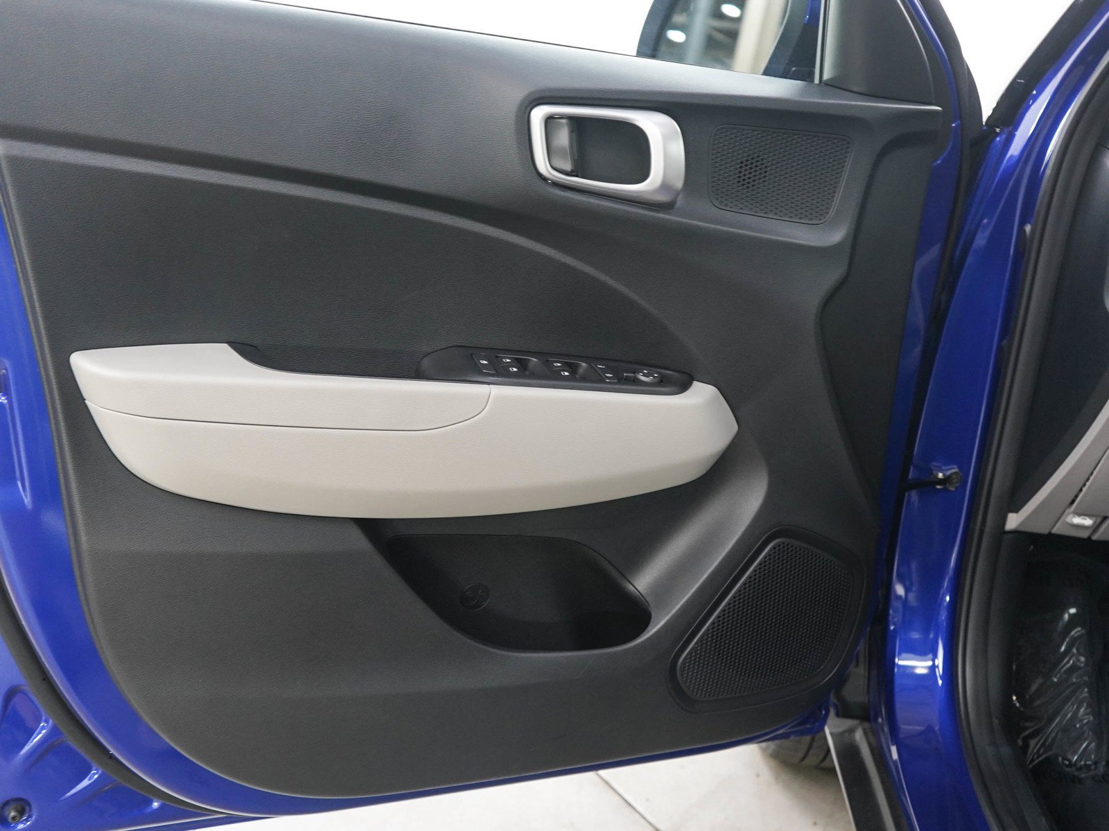 2023 Hyundai Venue SEL - Photo 19