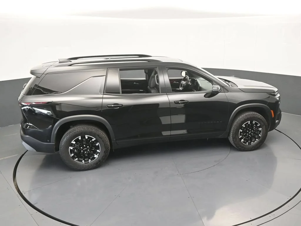Used 2025 Mosaic Black Metallic Chevrolet Z71 image 79