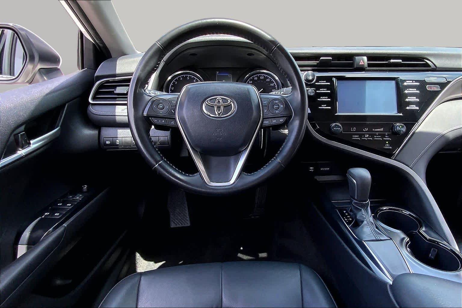 Used 2019 Super White Toyota SE image 6