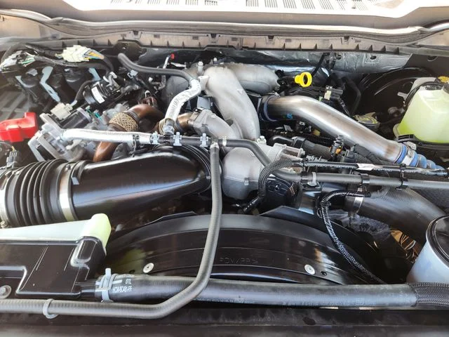Used 2024 Gray Metallic Ford Lariat image 32