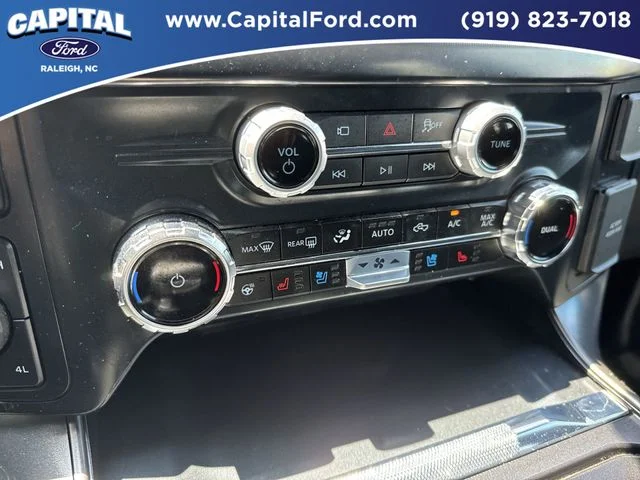 Used 2025 White Ford Lariat image 29