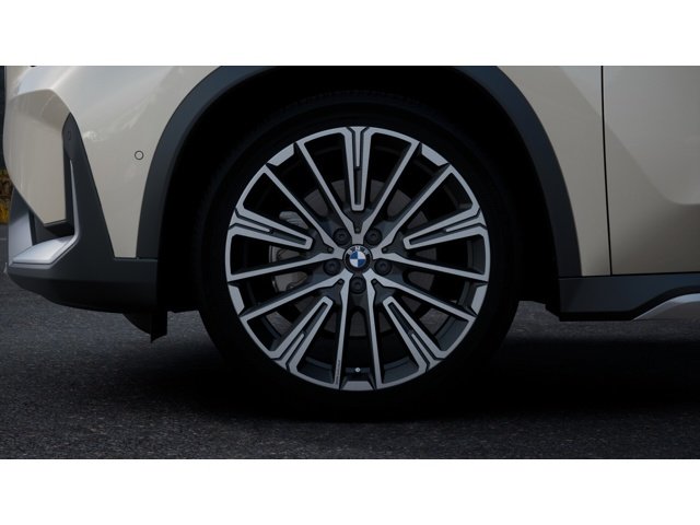 New 2026 Dune Grey Metallic BMW xDrive28i image 7