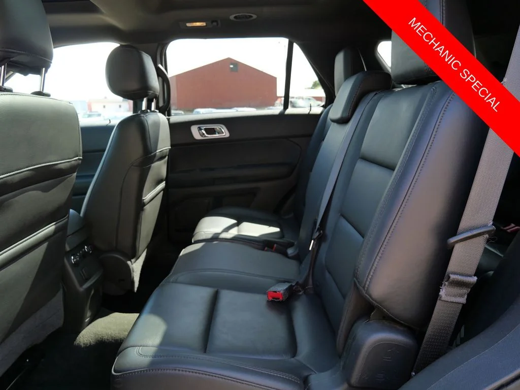 Used 2015  Ford XLT image 10