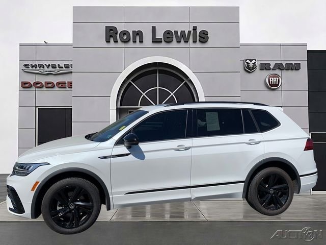 2023 Volkswagen Tiguan 2.0T SE R-Line Black