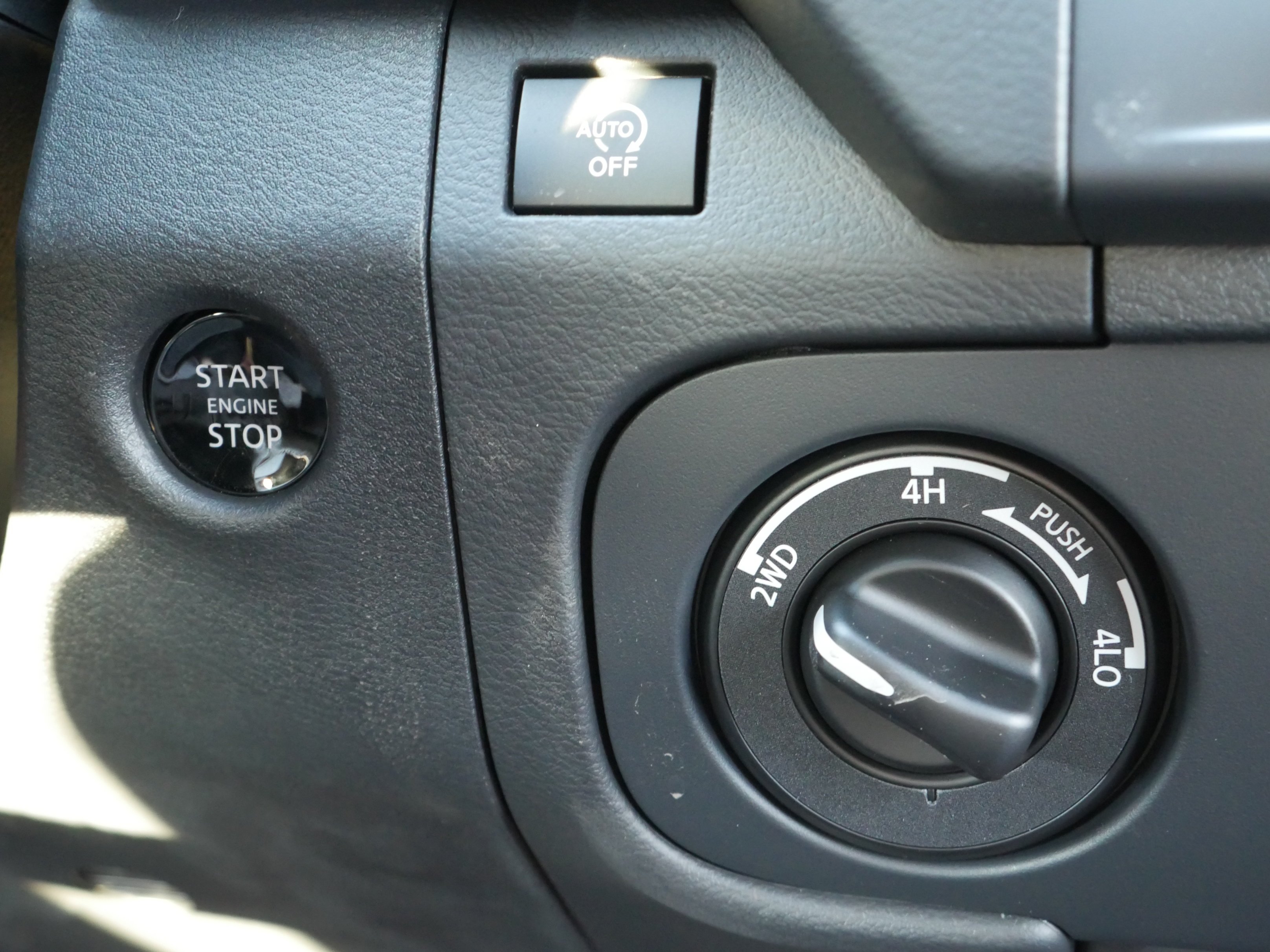 2026 Nissan Frontier PRO-4X - Photo 9