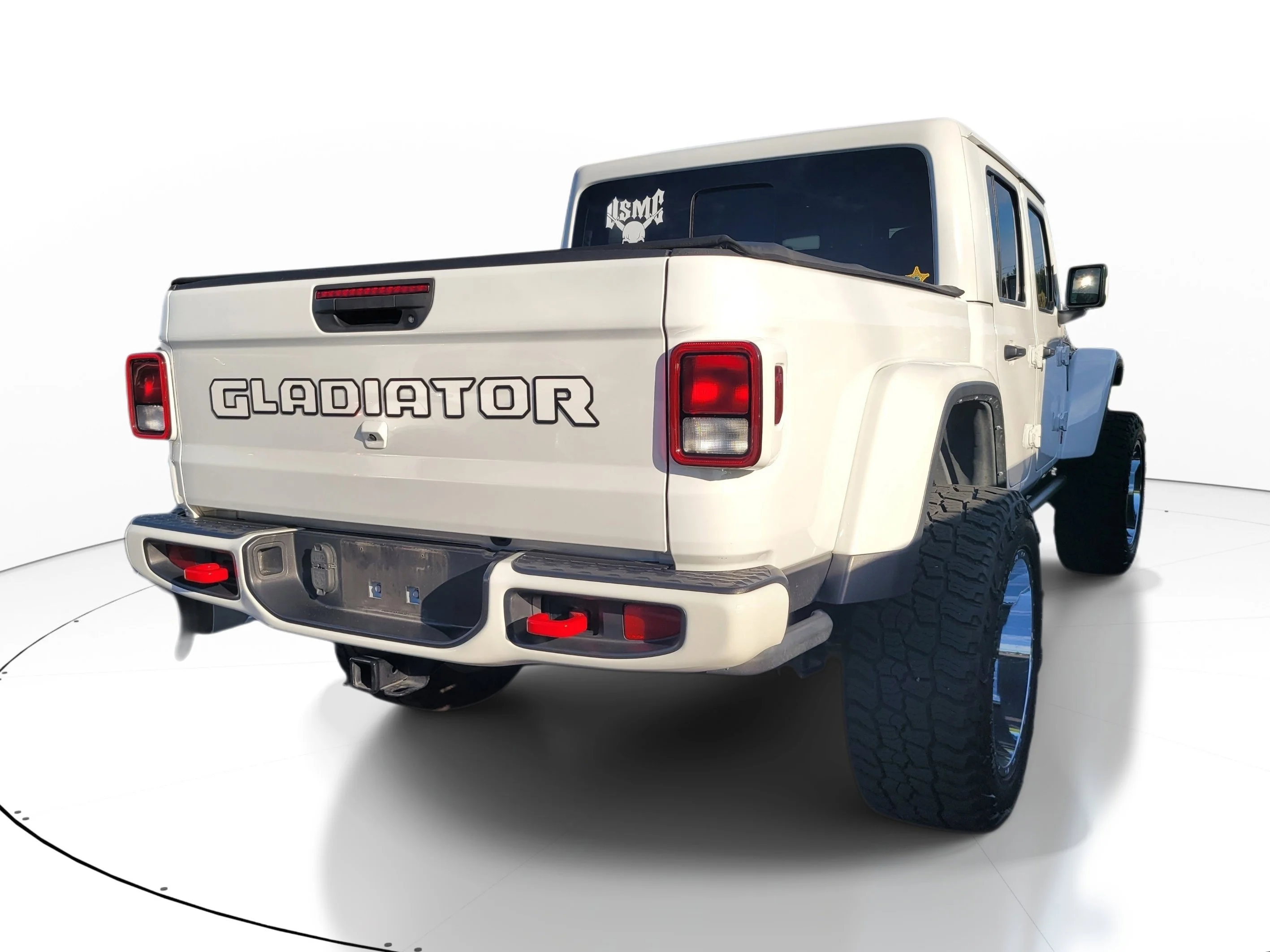 Used 2022 Bright White Clearcoat Jeep Rubicon image 4