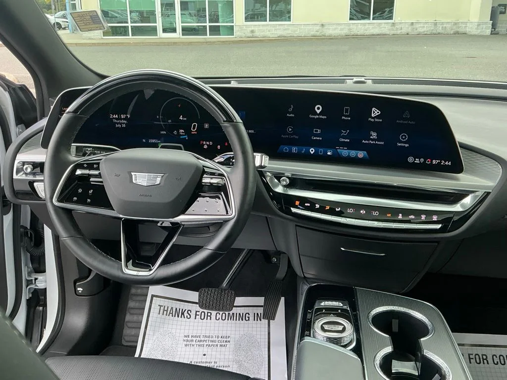 Used 2024 White Cadillac Sport image 30