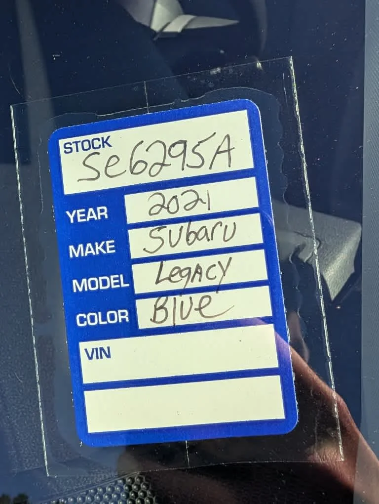Used 2018 Heritage Blue Metallic Subaru Limited image 12
