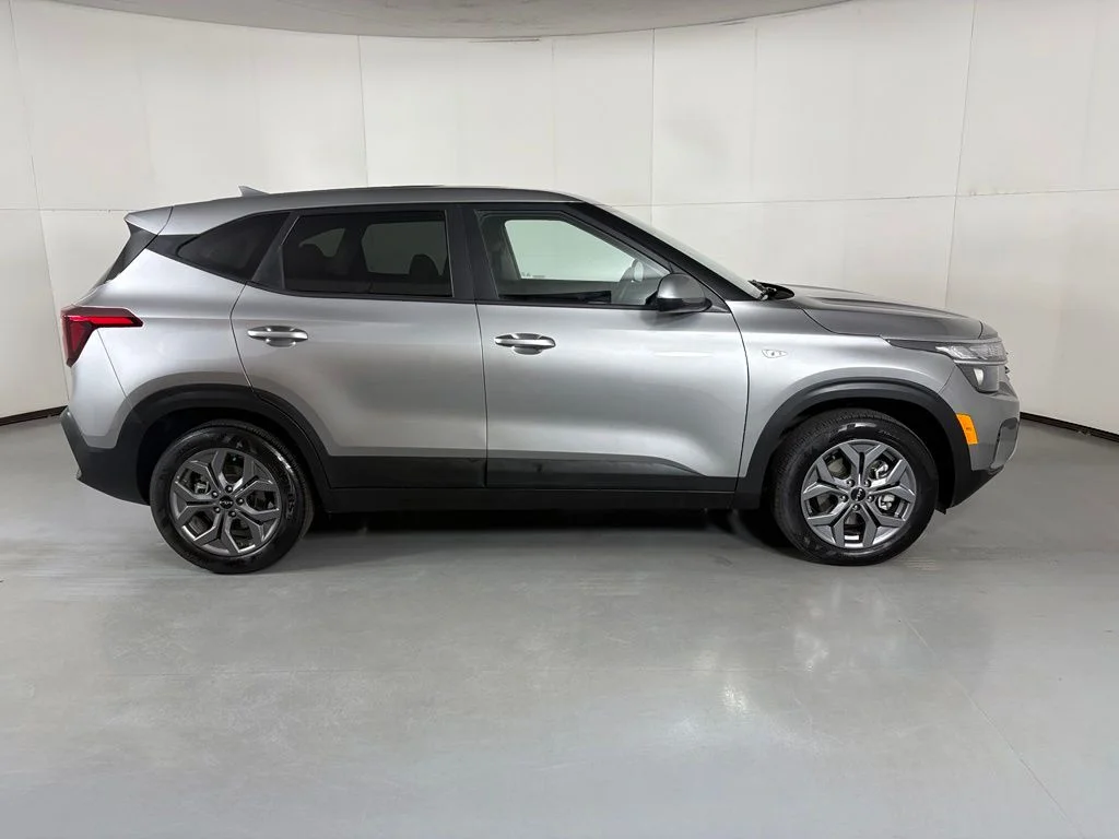 Used 2026 Gray Kia LX image 9