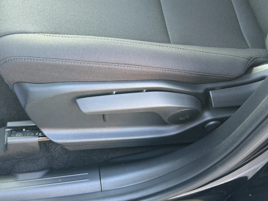 New 2027 Phantom Black Hyundai SE image 19