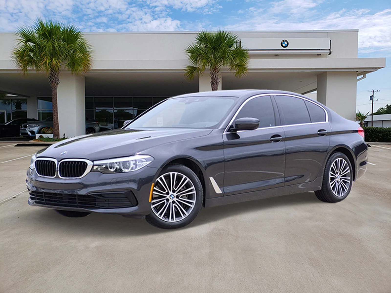2020 BMW 5 Series 540i xDrive Sedan's photo