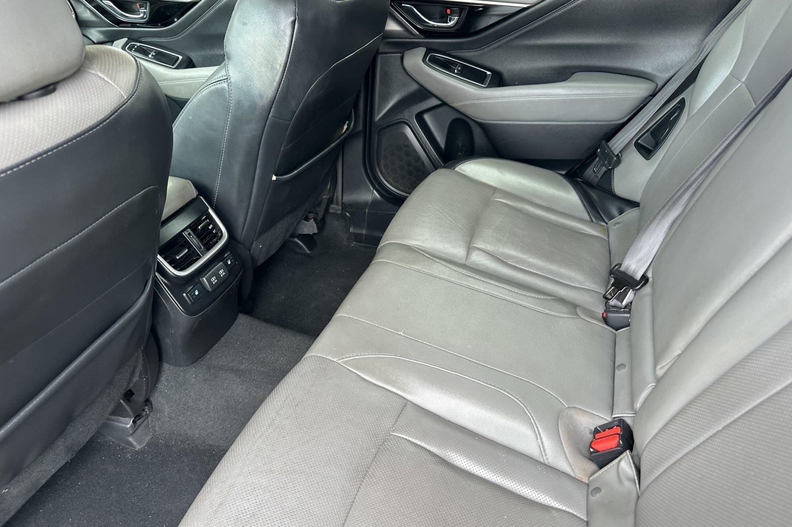 Used 2022 Magnetite Gray Metallic Subaru Limited image 12