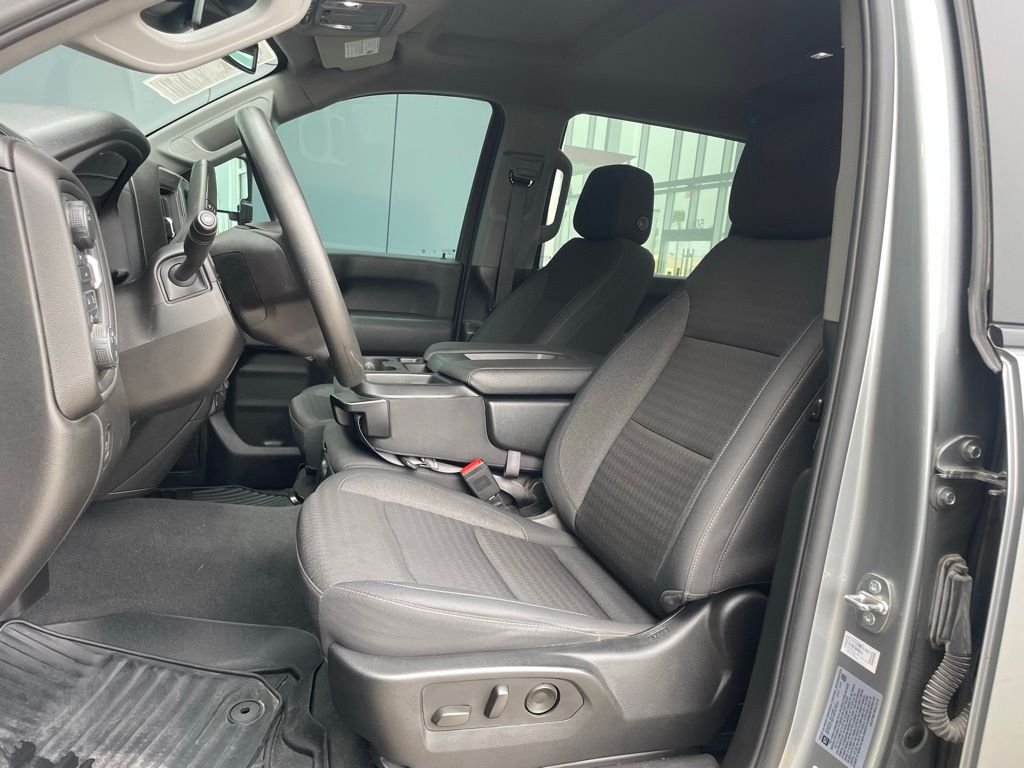 Used 2024 Gray Chevrolet Custom image 10
