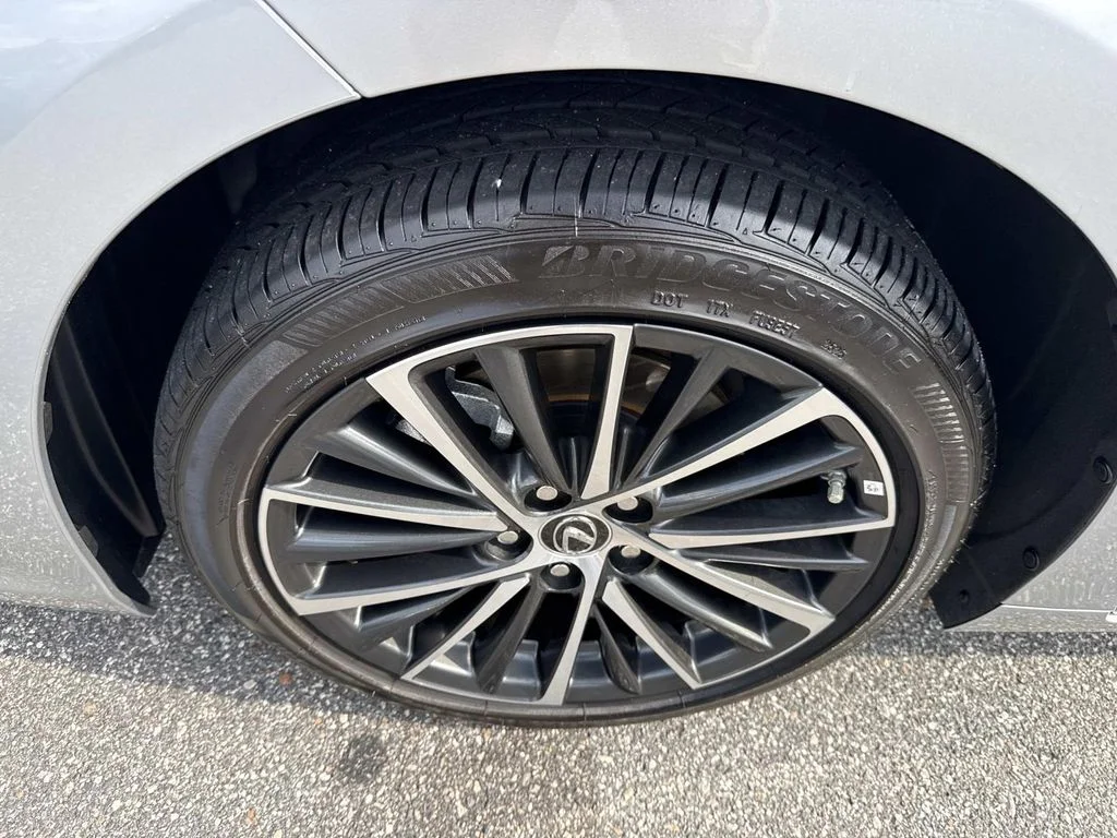 Used 2025 Silver Lexus 350 image 11