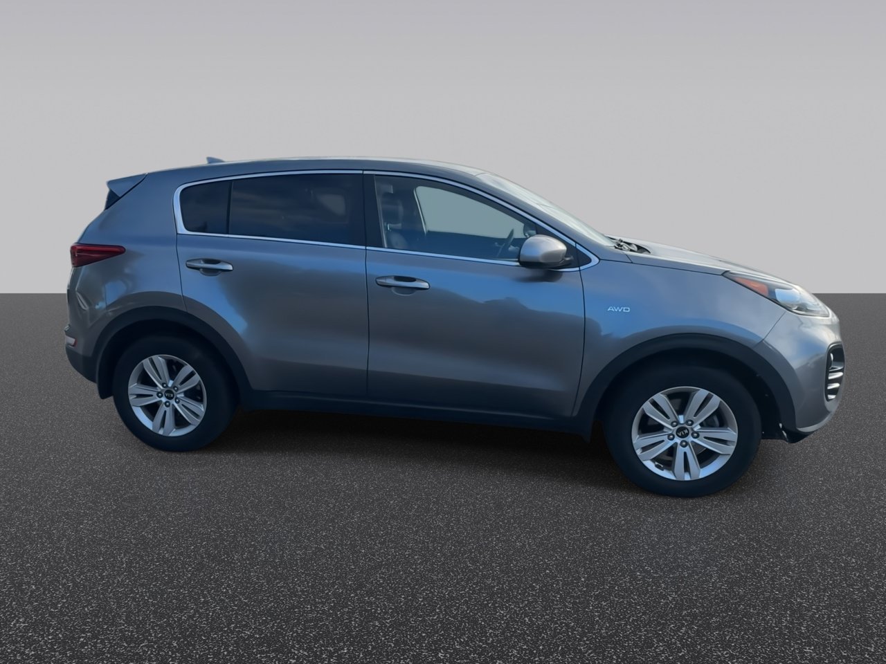 Used 2019 Mineral Silver Kia LX image 9