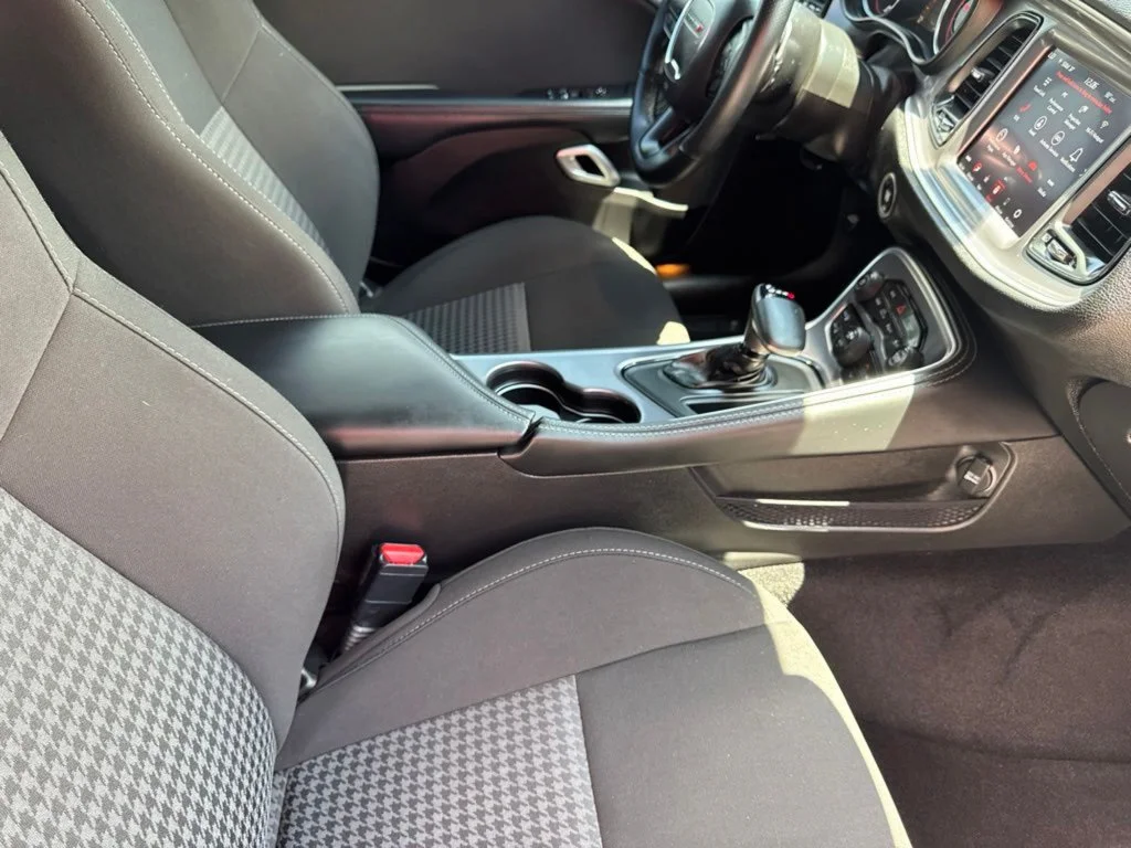 Used 2022 Go Mango Dodge R/T image 23