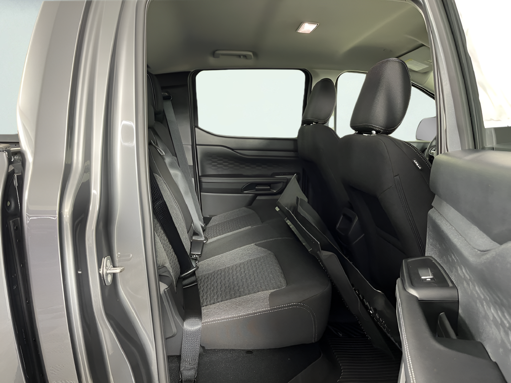 New 2026 Carbonized Gray Metallic Ford XLT image 11