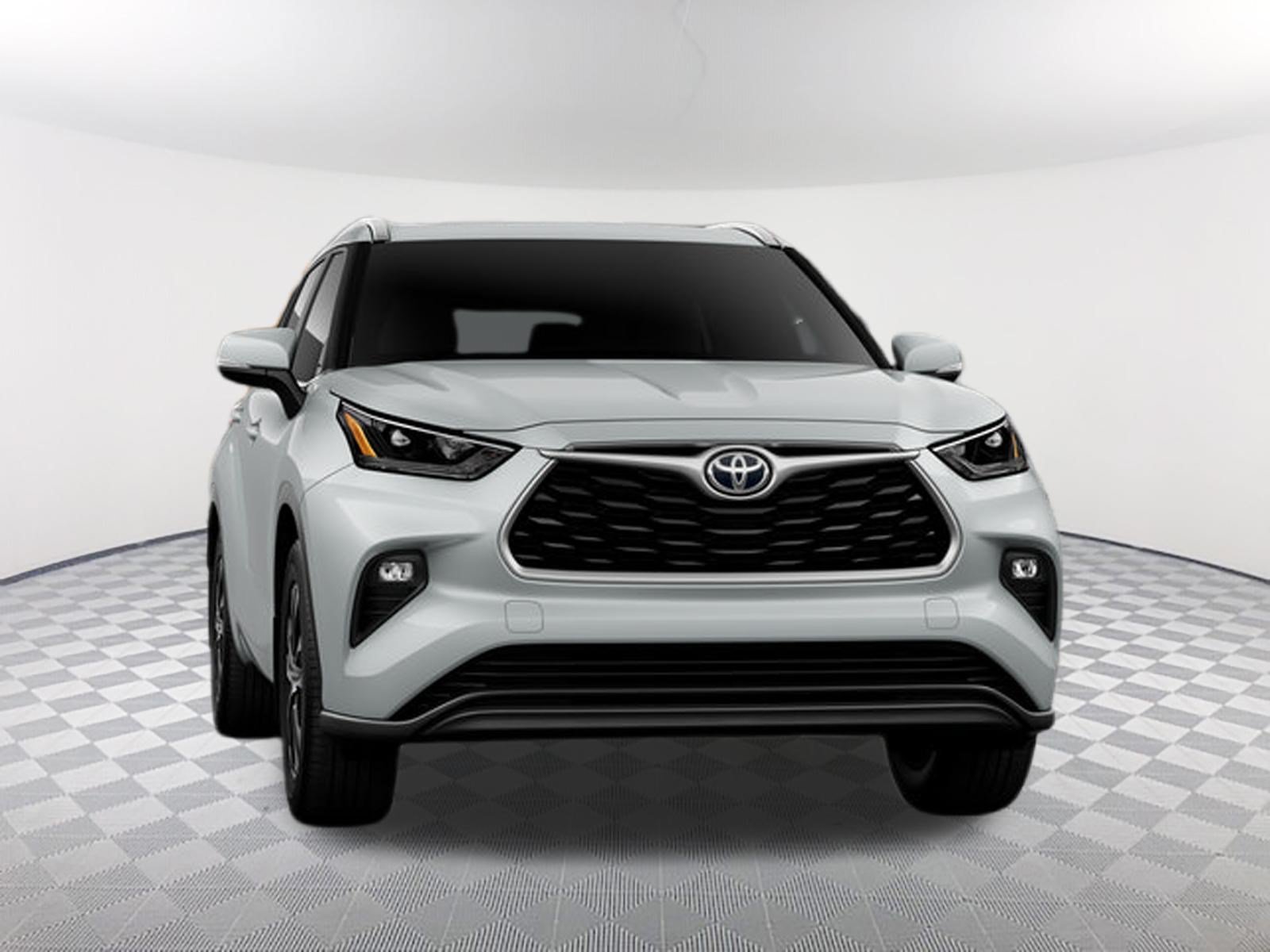 New 2026 Wind Chill Pearl Toyota XLE image 16