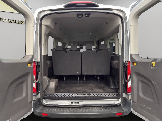 Used 2022 White Ford XLT image 21