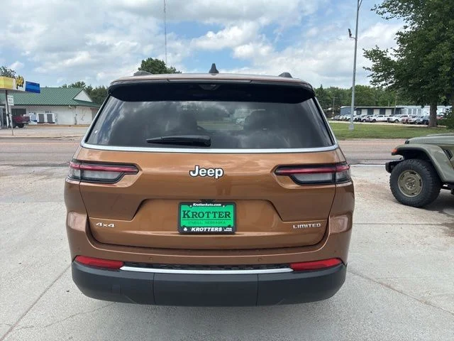 New 2026 Copper Shino Metallic Clear-Coat Exterior Paint Jeep Limited image 6